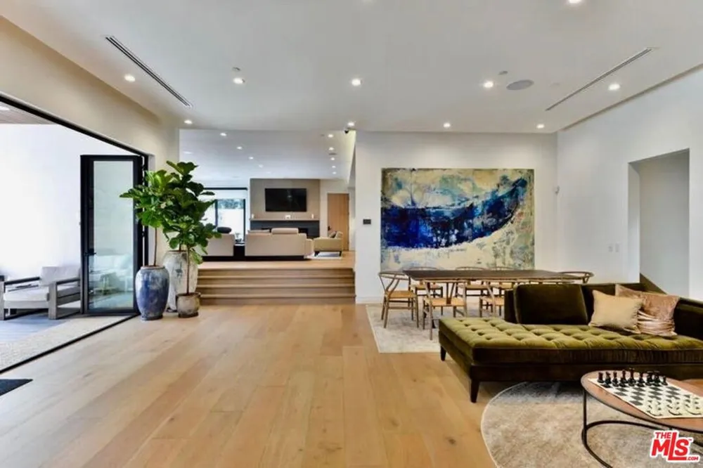 13020 Greenleaf Street Studio City, CA 91604