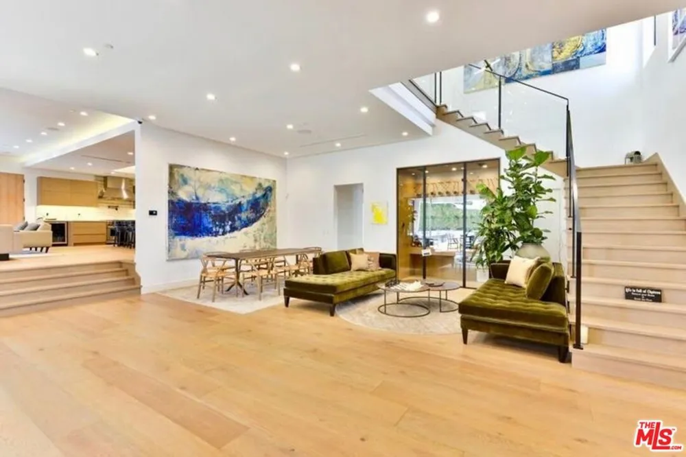 13020 Greenleaf Street Studio City, CA 91604