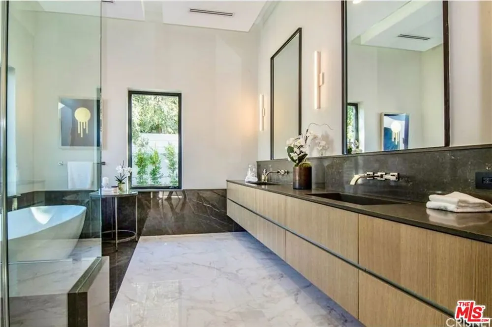 13020 Greenleaf Street Studio City, CA 91604