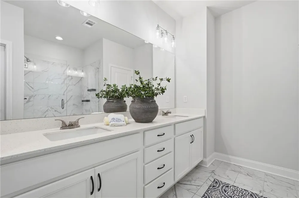 5115 Hillington Way Sugar Hill, GA 30518