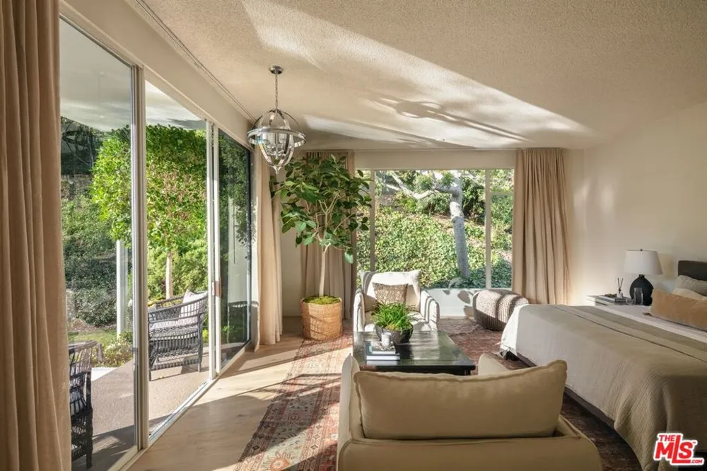510 Stonewood Drive Beverly Hills, CA 90210