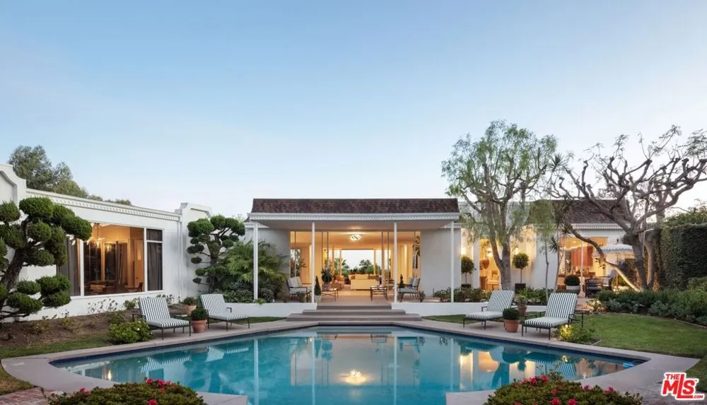 510 Stonewood Drive Beverly Hills, CA 90210