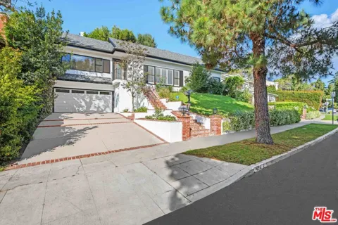 435 DALEHURST AVENUE