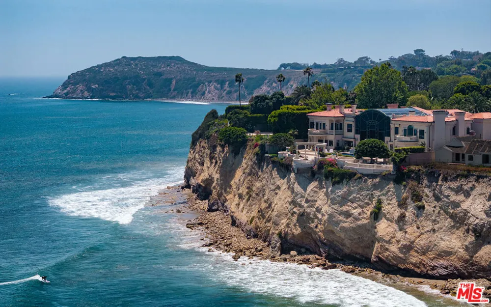 28824 Cliffside Drive Malibu, CA 90265