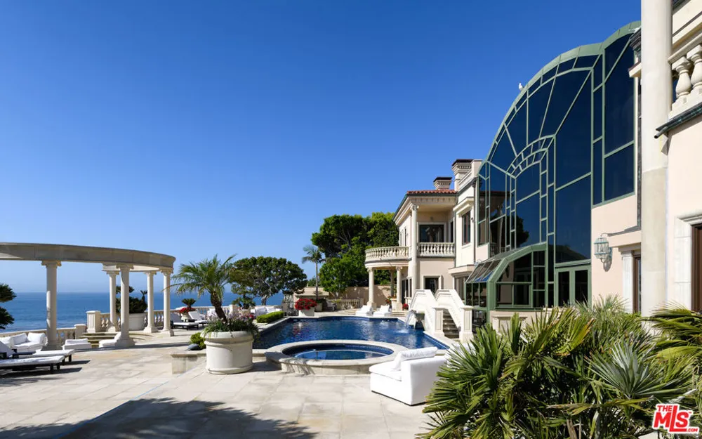 28824 Cliffside Drive Malibu, CA 90265