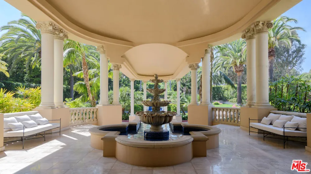 28824 Cliffside Drive Malibu, CA 90265