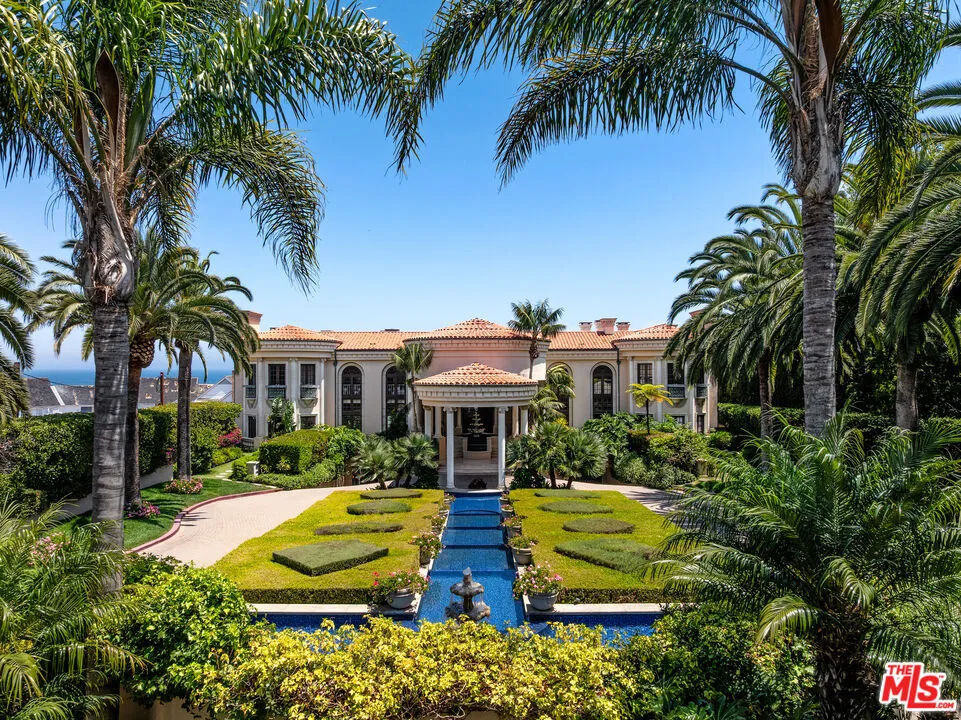 28824 Cliffside Drive Malibu, CA 90265