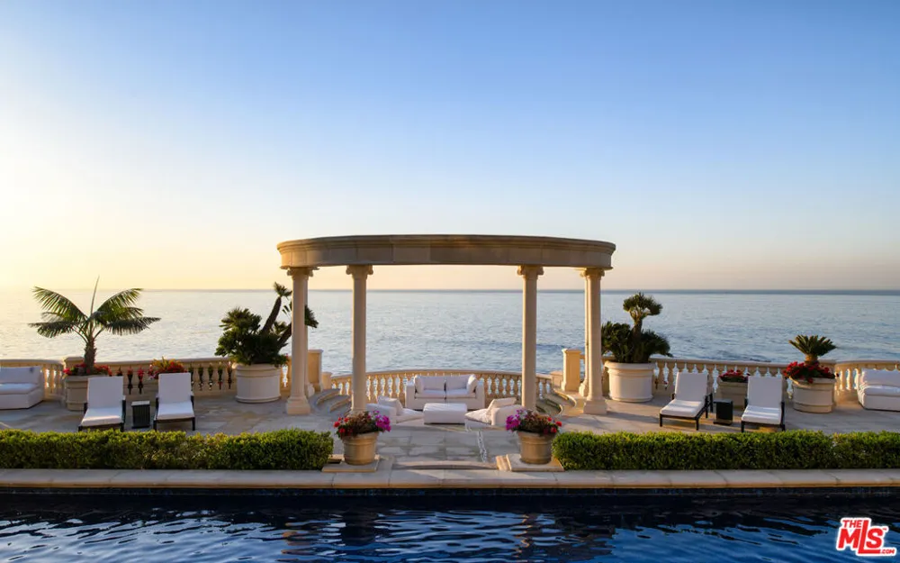 28824 Cliffside Drive Malibu, CA 90265