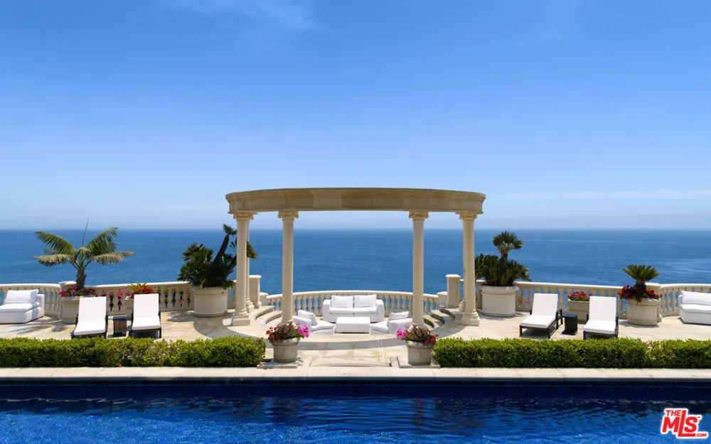 28824 Cliffside Drive Malibu, CA 90265