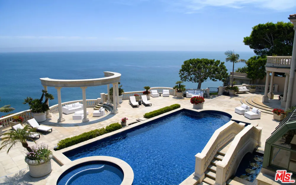 28824 Cliffside Drive Malibu, CA 90265