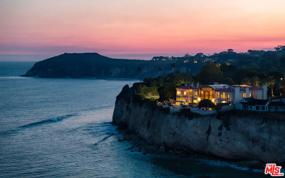28824 Cliffside Drive Malibu, CA 90265
