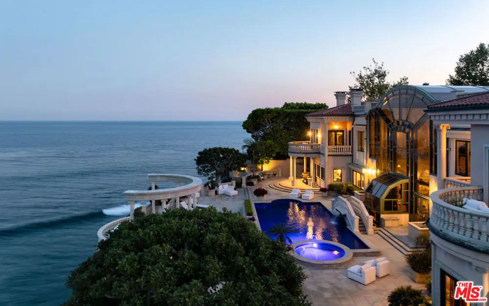 28824 Cliffside Drive Malibu, CA 90265