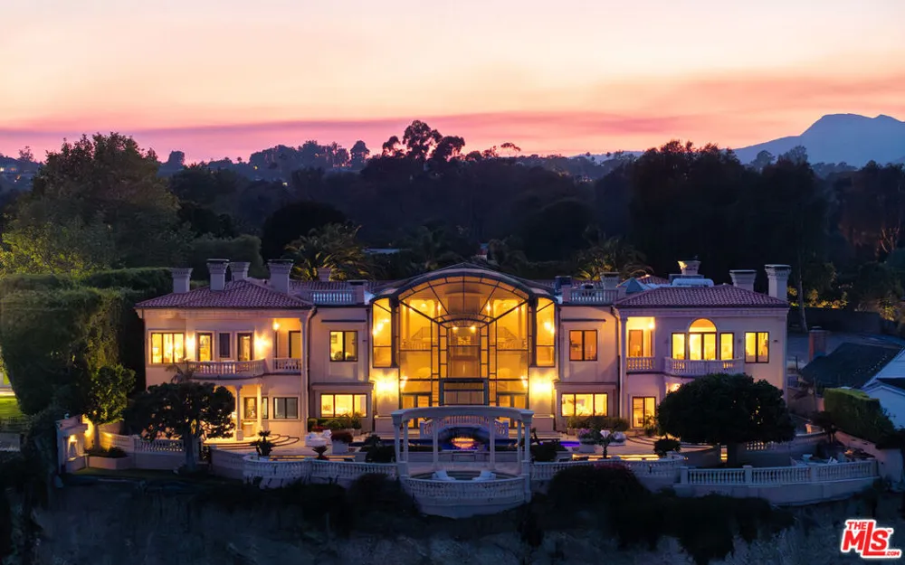 28824 Cliffside Drive Malibu, CA 90265