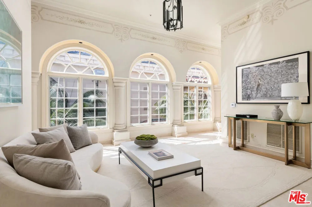 28824 Cliffside Drive Malibu, CA 90265