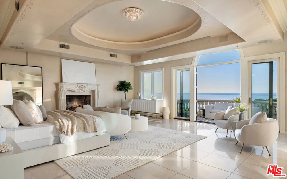 28824 Cliffside Drive Malibu, CA 90265