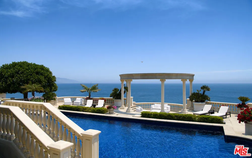 28824 Cliffside Drive Malibu, CA 90265