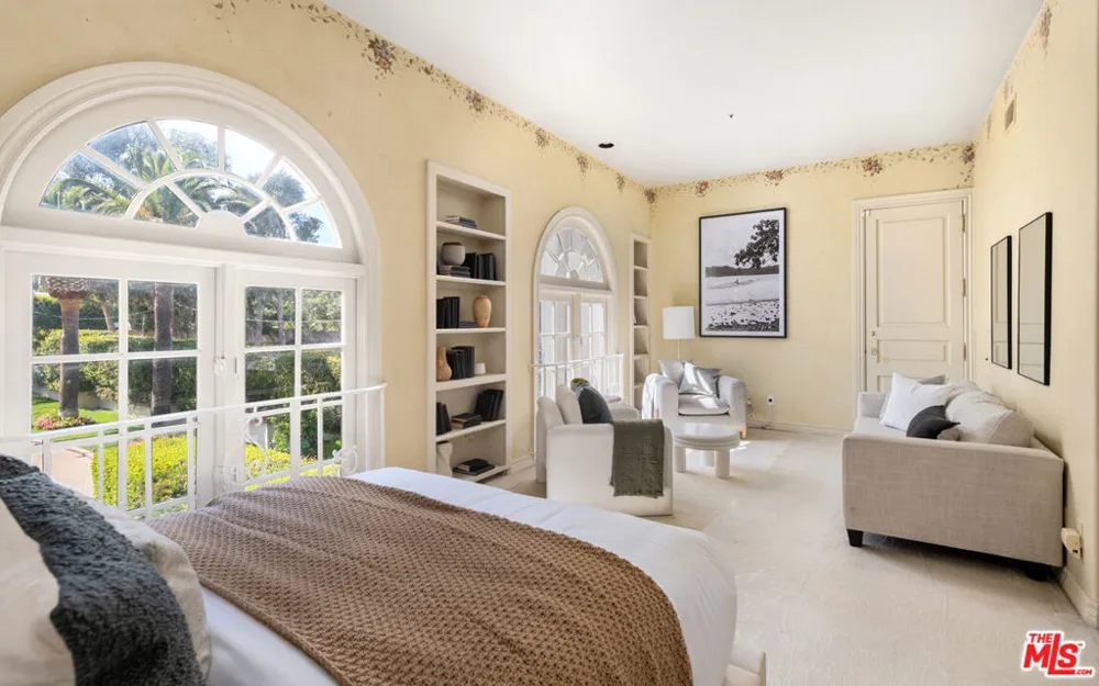 28824 Cliffside Drive Malibu, CA 90265