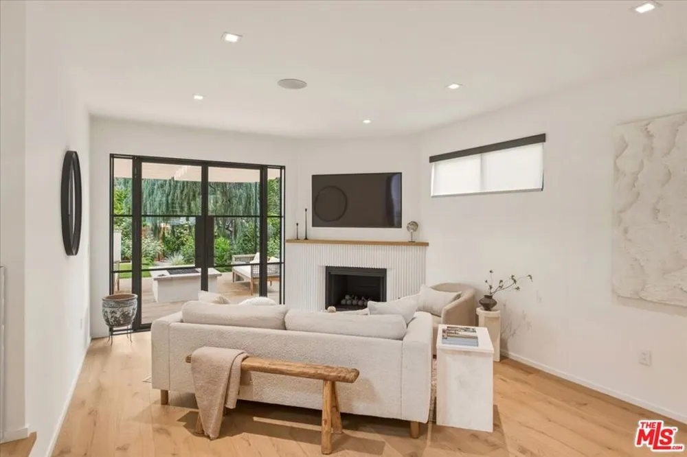 3211 Padaro Lane Carpinteria, CA 93013