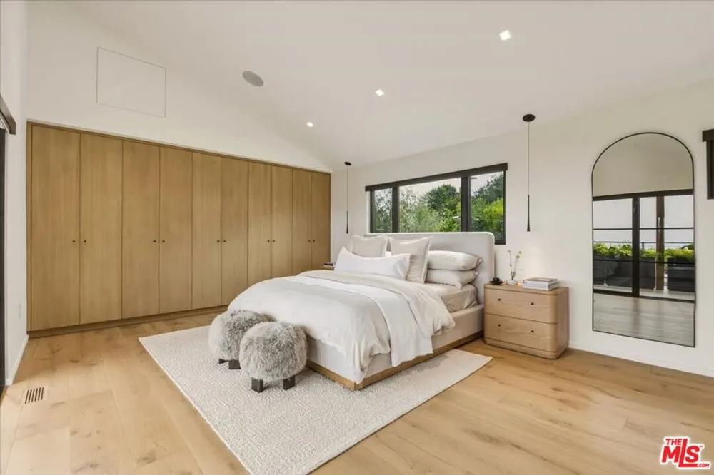 3211 Padaro Lane Carpinteria, CA 93013