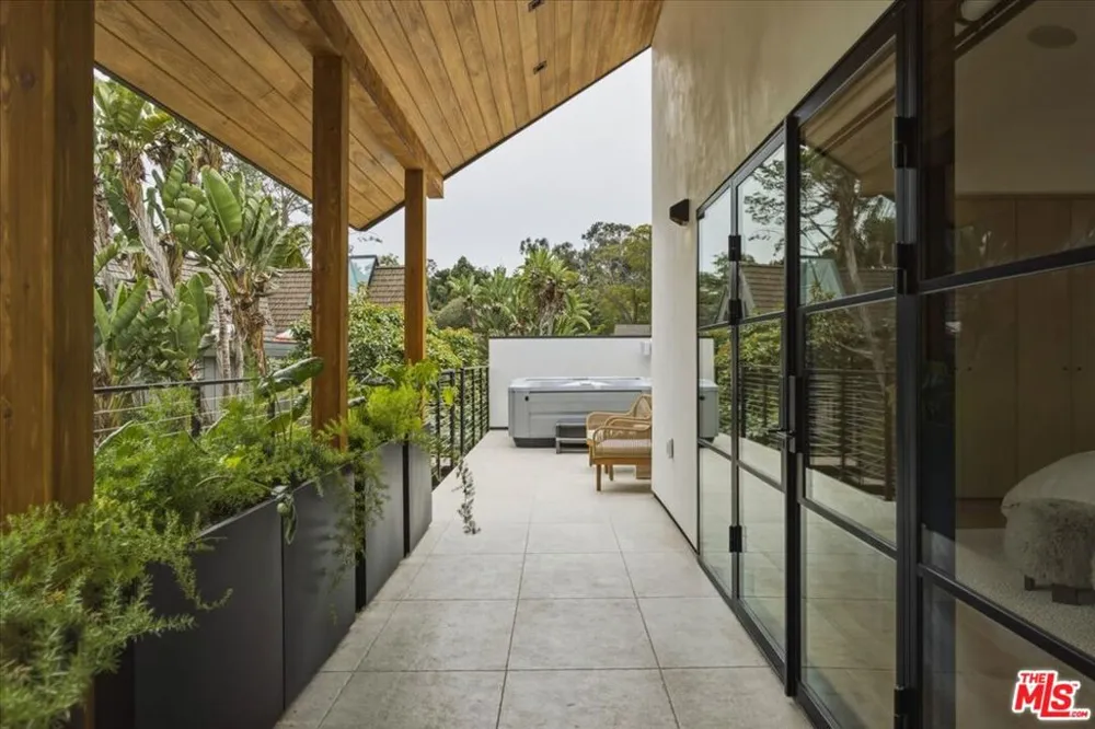 3211 Padaro Lane Carpinteria, CA 93013