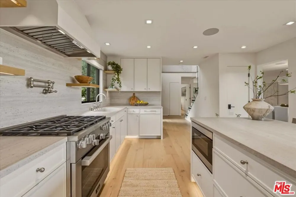 3211 Padaro Lane Carpinteria, CA 93013
