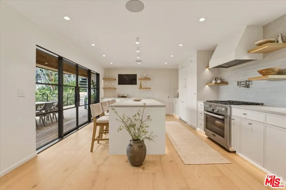 3211 Padaro Lane Carpinteria, CA 93013