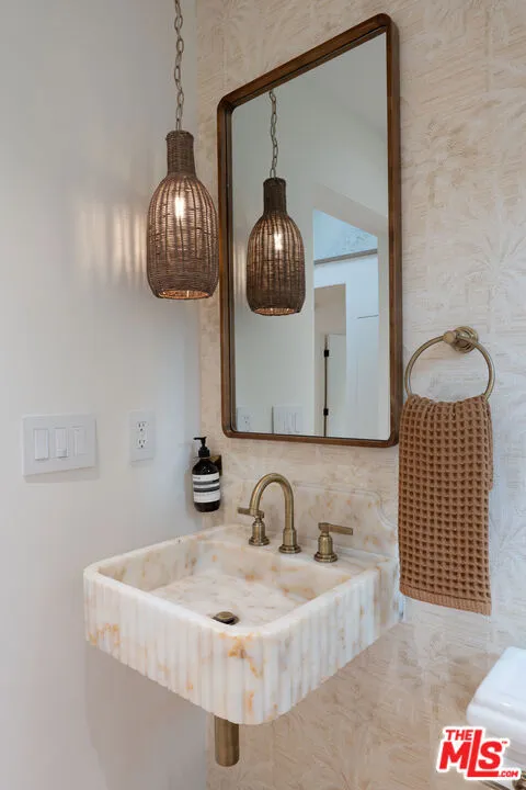 3211 Padaro Lane Carpinteria, CA 93013
