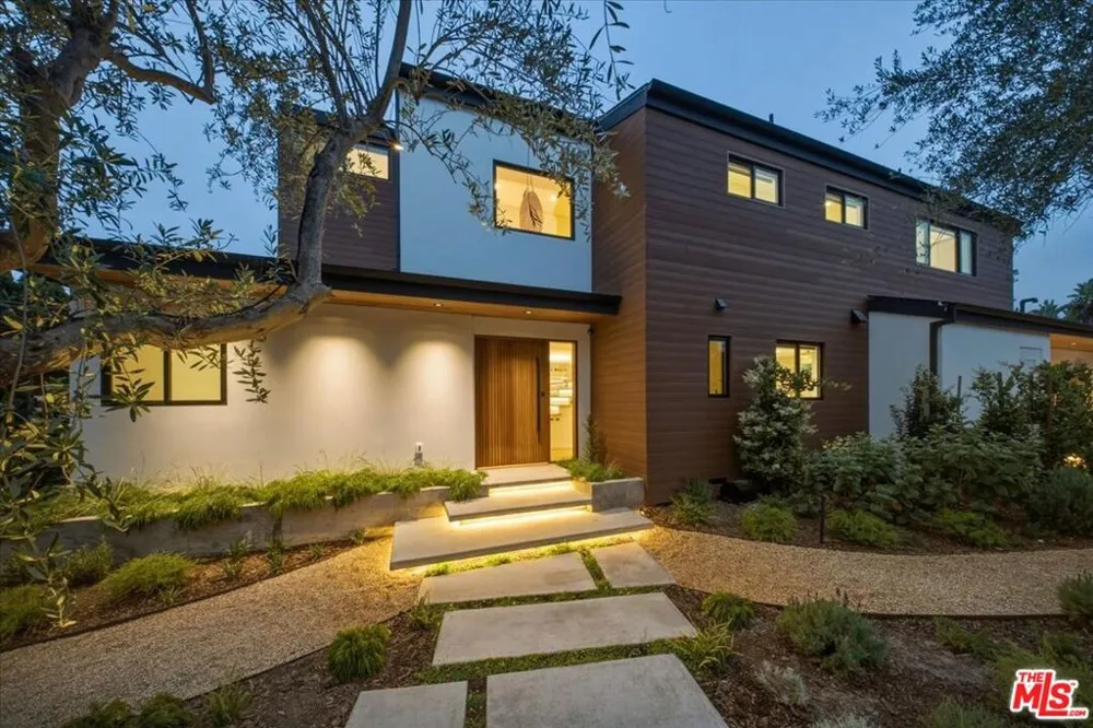 3211 Padaro Lane Carpinteria, CA 93013