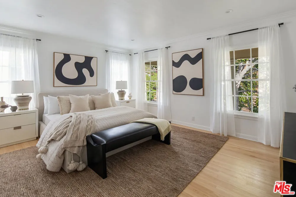 625 Sierra Drive Beverly Hills, CA 90210