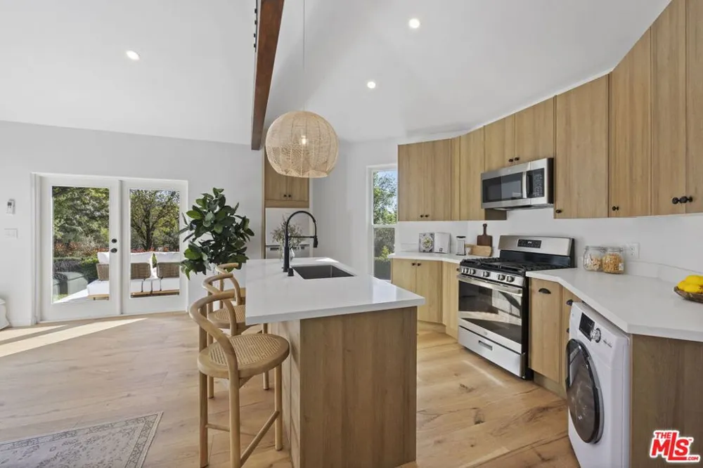 431 Montana Circle Ojai, CA 93023