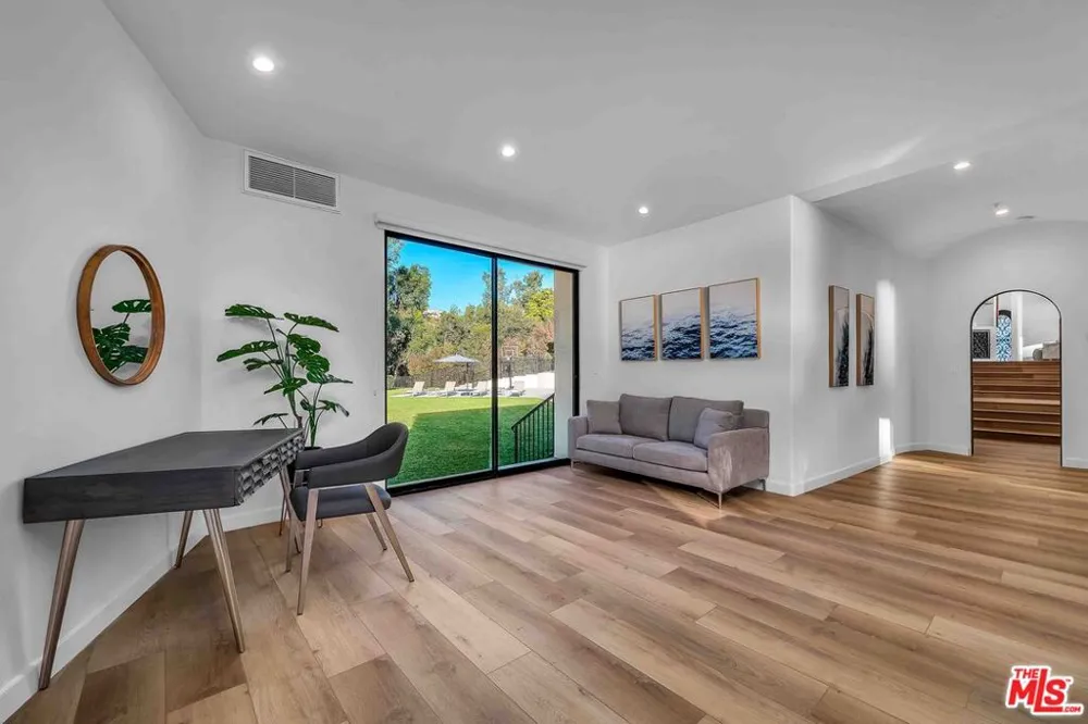 350 Bellino Drive Pacific Palisades, CA 90272