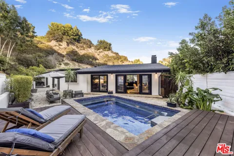 9596 Shirley Lane