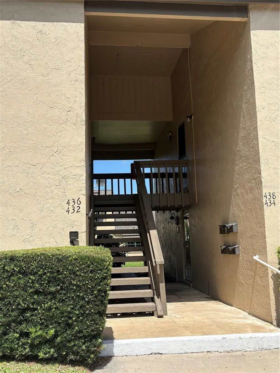 436 WINDMEADOWS STREET #436 Altamonte Springs, FL 32701