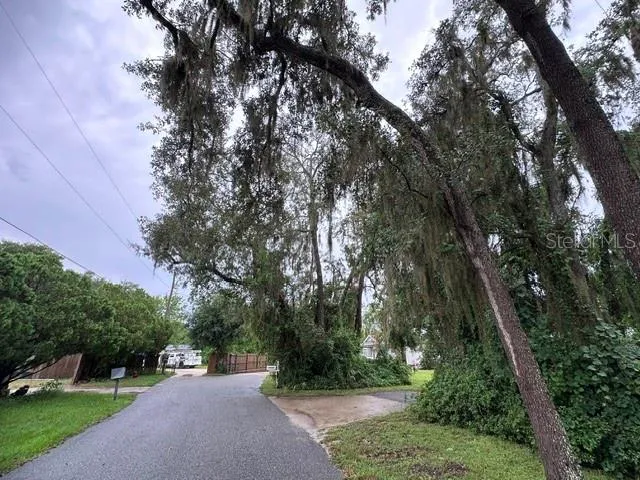 444 QUAIL STREET Lady Lake, FL 32159