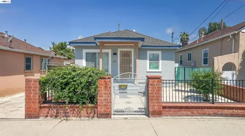428 W Broadmoor Blvd
