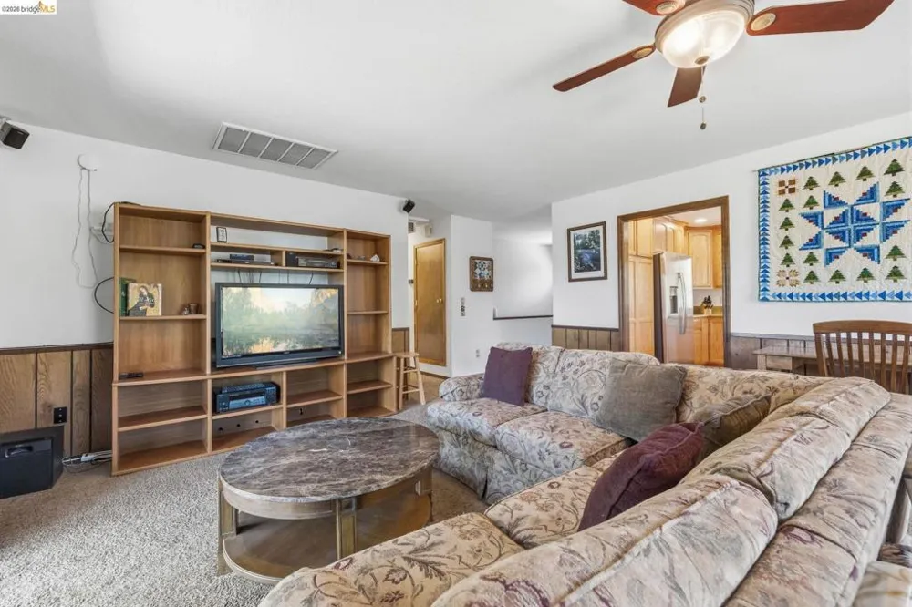 12701 Cresthaven Dr Groveland, CA 95321