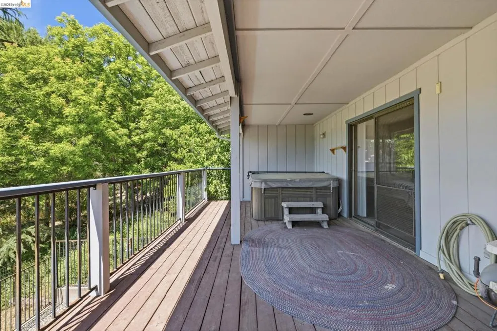 12701 Cresthaven Dr Groveland, CA 95321