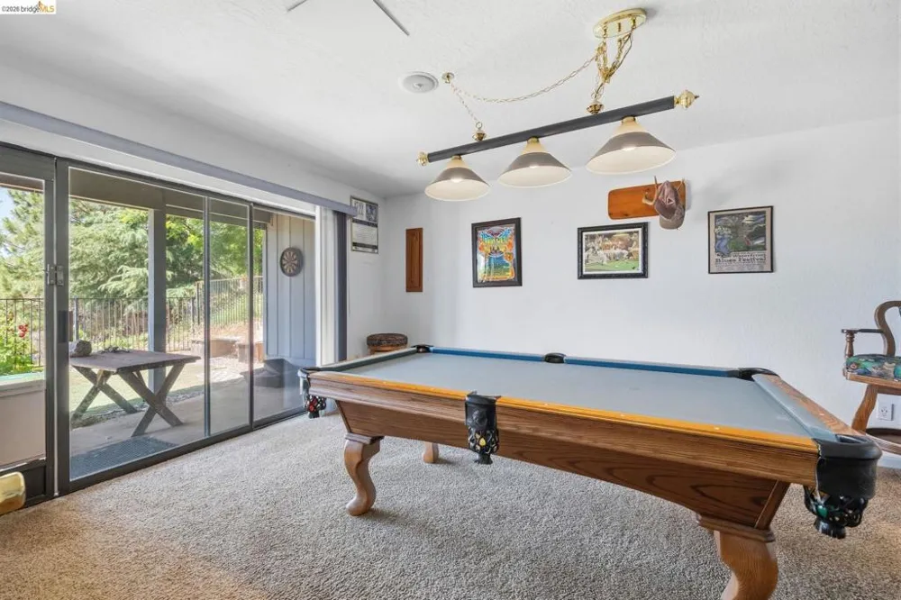 12701 Cresthaven Dr Groveland, CA 95321