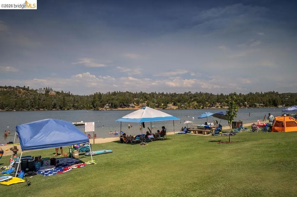 12701 Cresthaven Dr Groveland, CA 95321