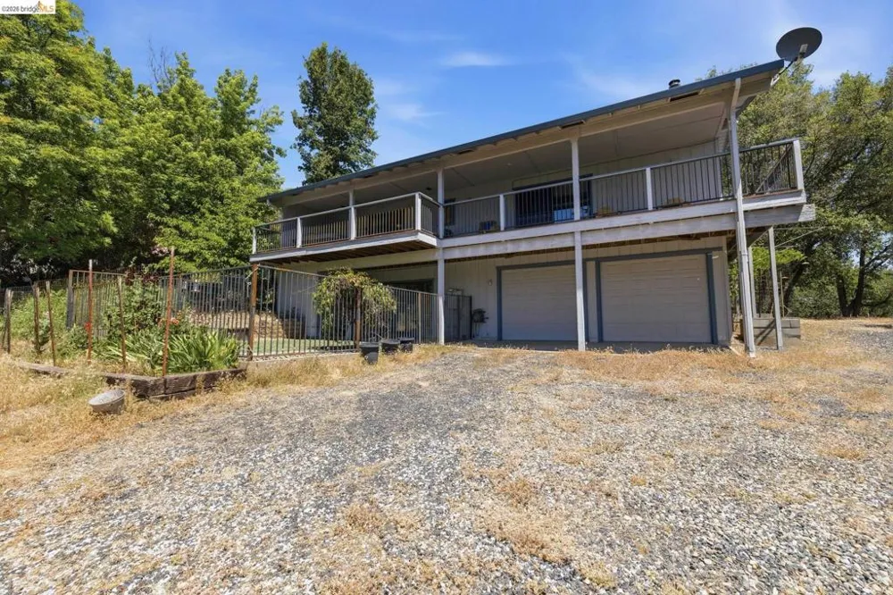 12701 Cresthaven Dr Groveland, CA 95321