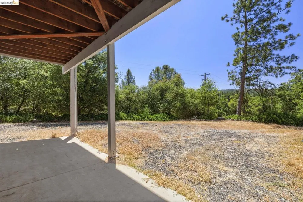 12701 Cresthaven Dr Groveland, CA 95321
