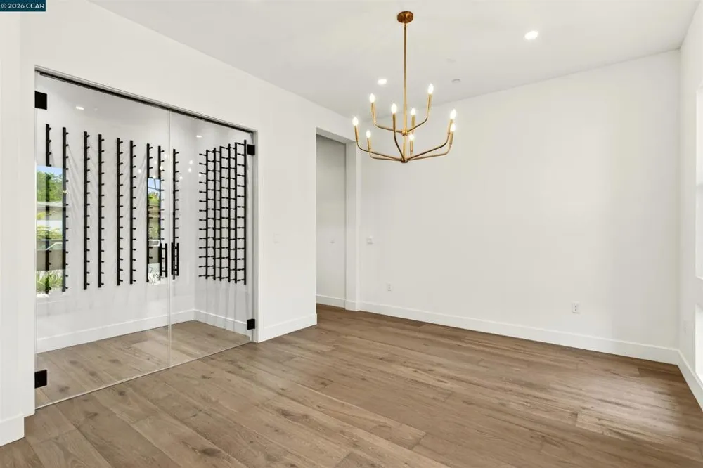 1090 Borrette Court Napa, CA 94558