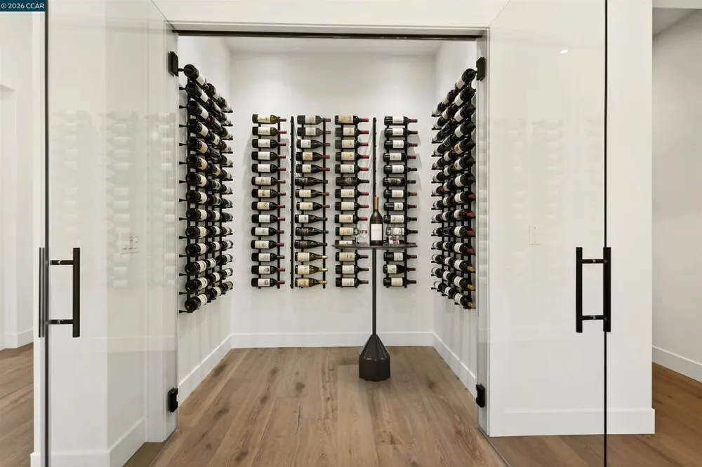 1090 Borrette Court Napa, CA 94558