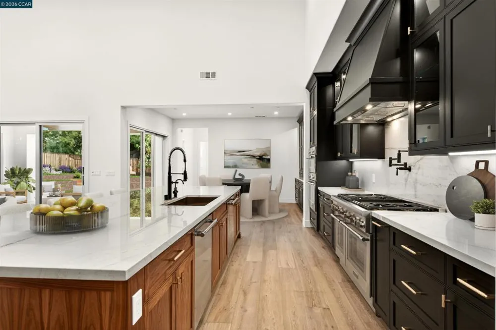 1090 Borrette Court Napa, CA 94558