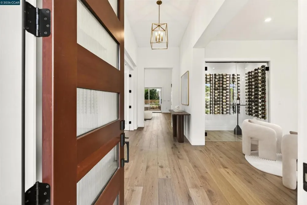 1090 Borrette Court Napa, CA 94558