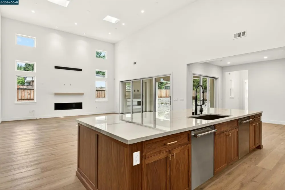 1090 Borrette Court Napa, CA 94558