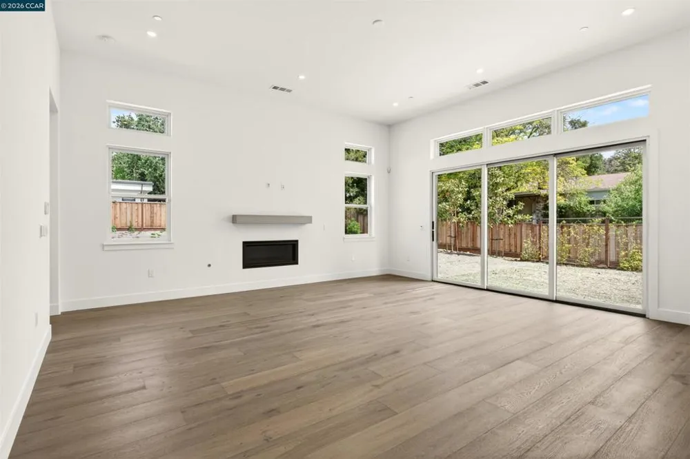 1090 Borrette Court Napa, CA 94558