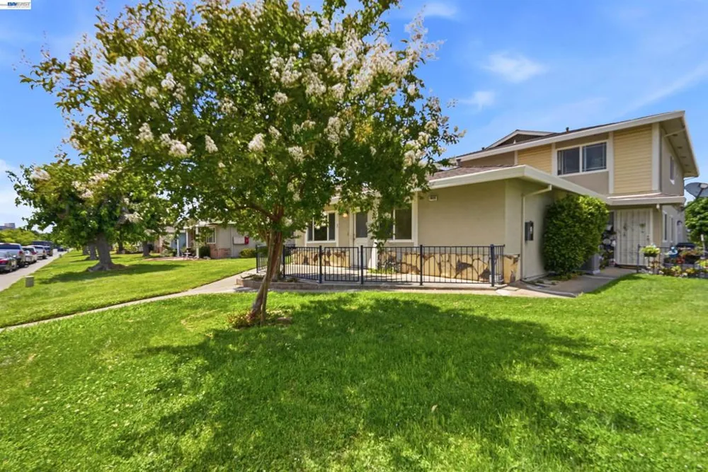 9079 Pinata Way #1 Sacramento, CA 95826