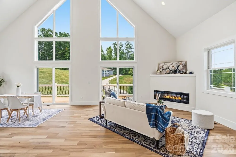 49 Grace Court Mars Hill, NC 28754