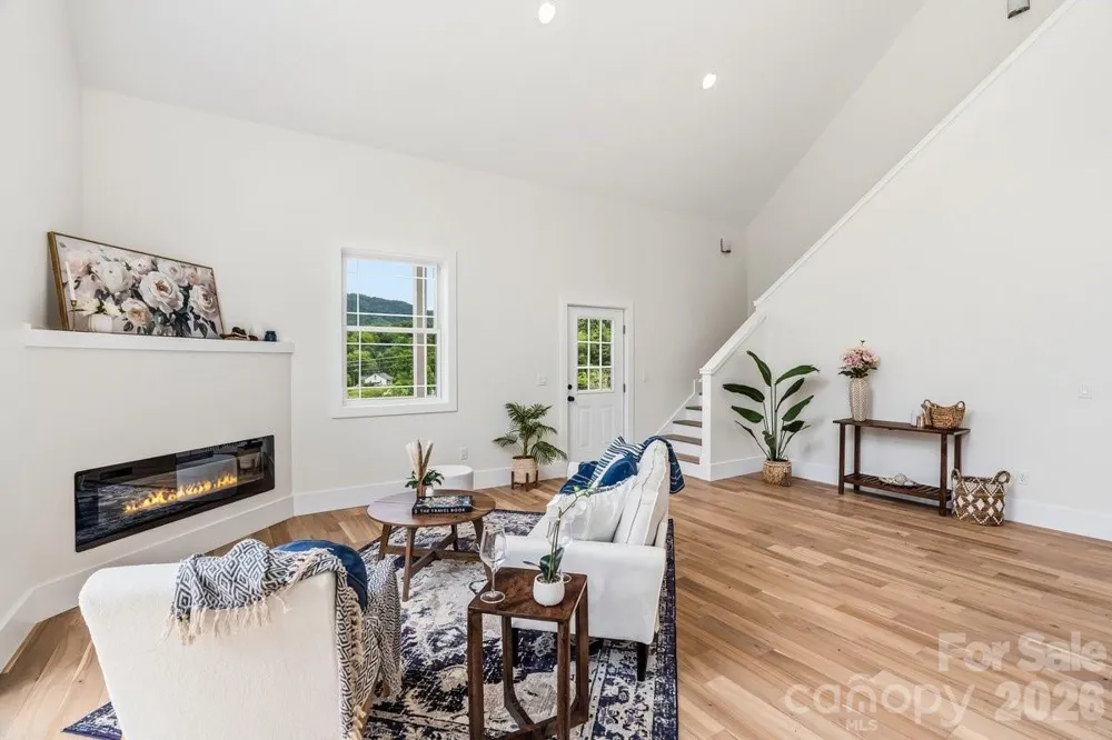 49 Grace Court Mars Hill, NC 28754